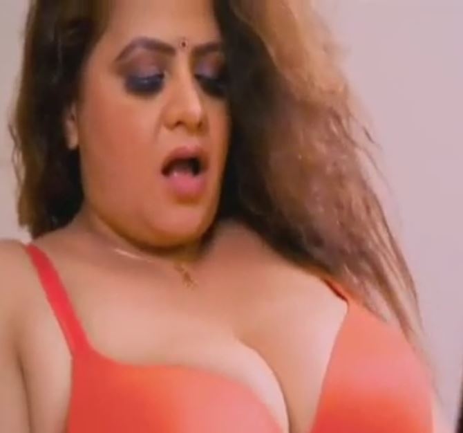 Indian gf fucks bf mom in lesbian sex scene