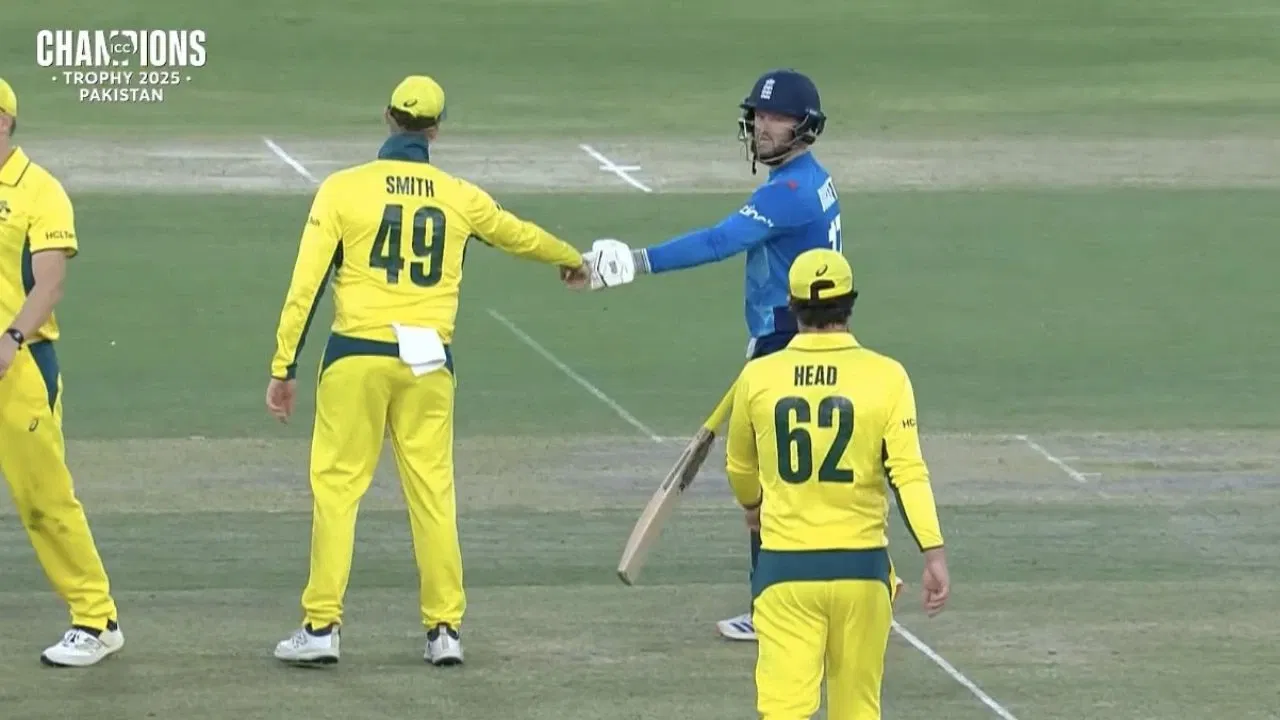 Watch: Steve Smith’s beautiful gesture for Ben Duckett after his historic knock in CT 2025 wins hearts