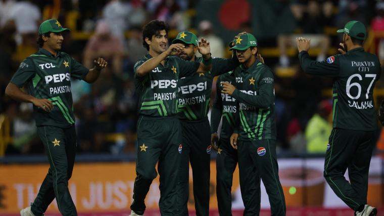 What are Pakistan’s highest successful run chases in ODIs?