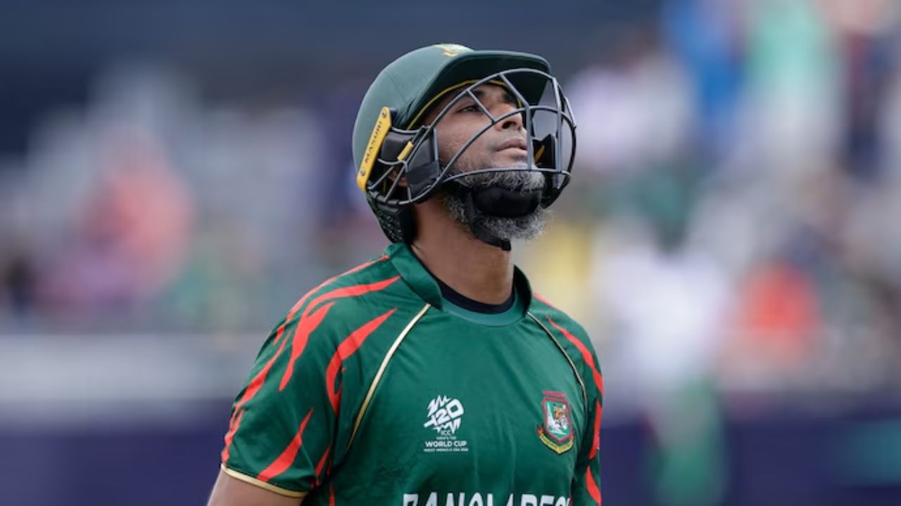 Bangladesh superstar quits cricket after rejecting central contract