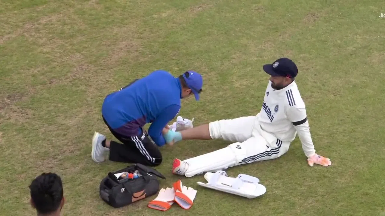 Watch: Rishabh Pant suffers big injury blow, leaves Shubman Gill deeply worried in Leeds Test