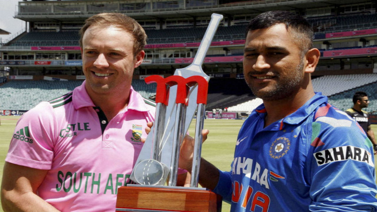 AB de Villiers shares blunt views on MS Dhoni: “Was very difficult to…”