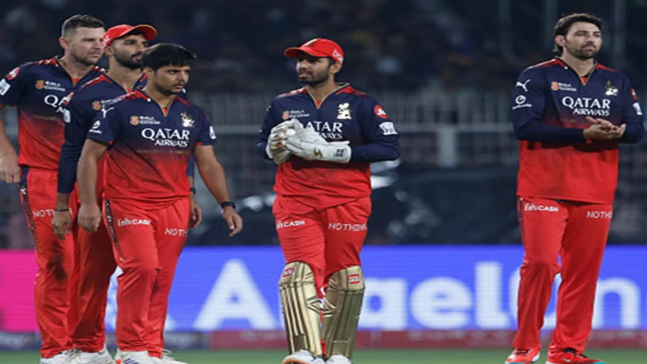 RCB veteran ditches team; picks IPL rivals to help