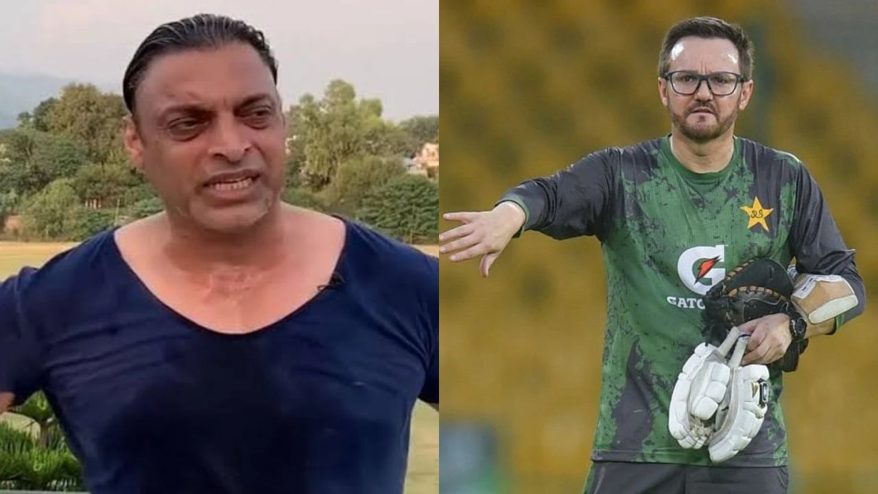 Shoaib Akhtar publicly destroys Mike Hesson’s credibility: “Result of bad policies…”