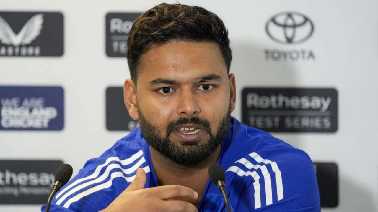 Rishabh Pant insulted brutally, compared to ‘fly in milk’ by ex-India cricketer