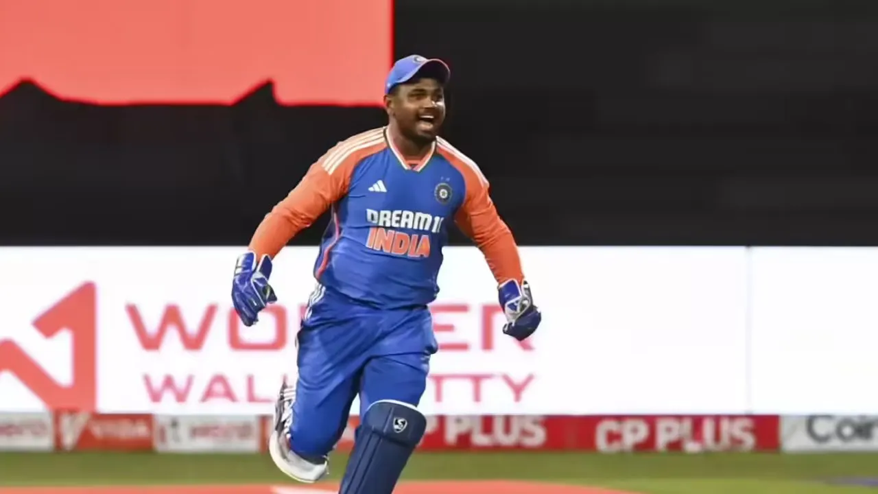 Watch: Sanju Samson becomes Kumar Sangakkara; fools Dasun Shanaka by attempting a fake run-out
