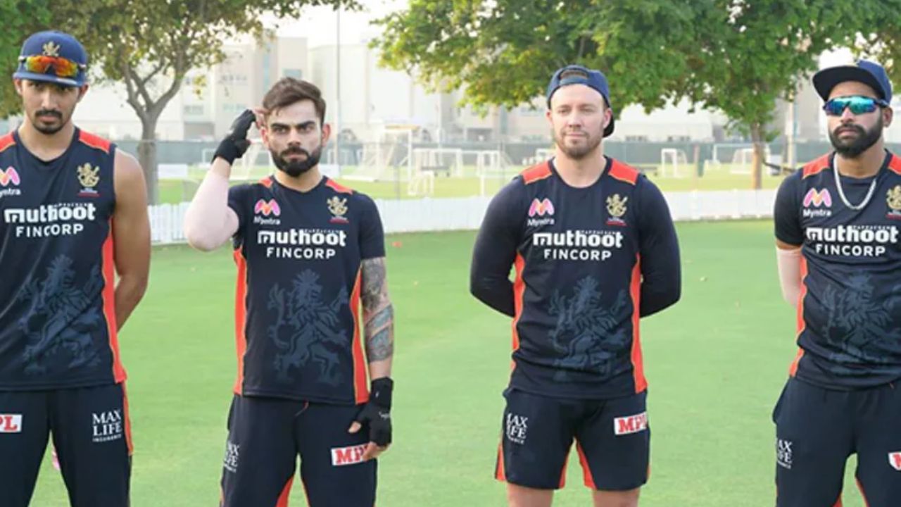AB de Villiers breaks silence on RCB’s ill-treatment of Mohammed Siraj