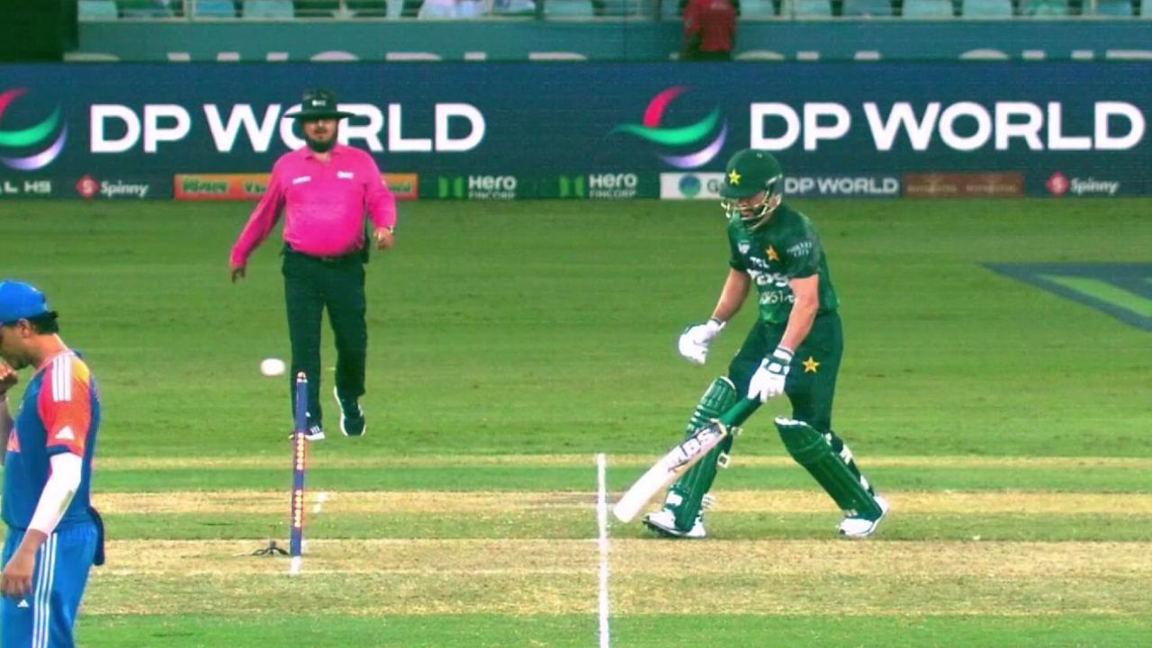 Watch: Mohammad Nawaz serves Pakistan’s trademark comedy, BCCI trolls his clown run-out in Asia Cup