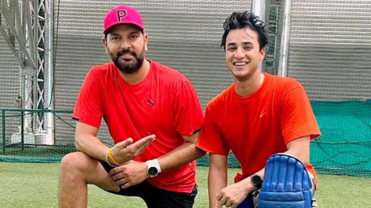 Asia Cup 2025: Abhishek Sharma declared “Upgraded version of Yuvraj Singh” by India legend