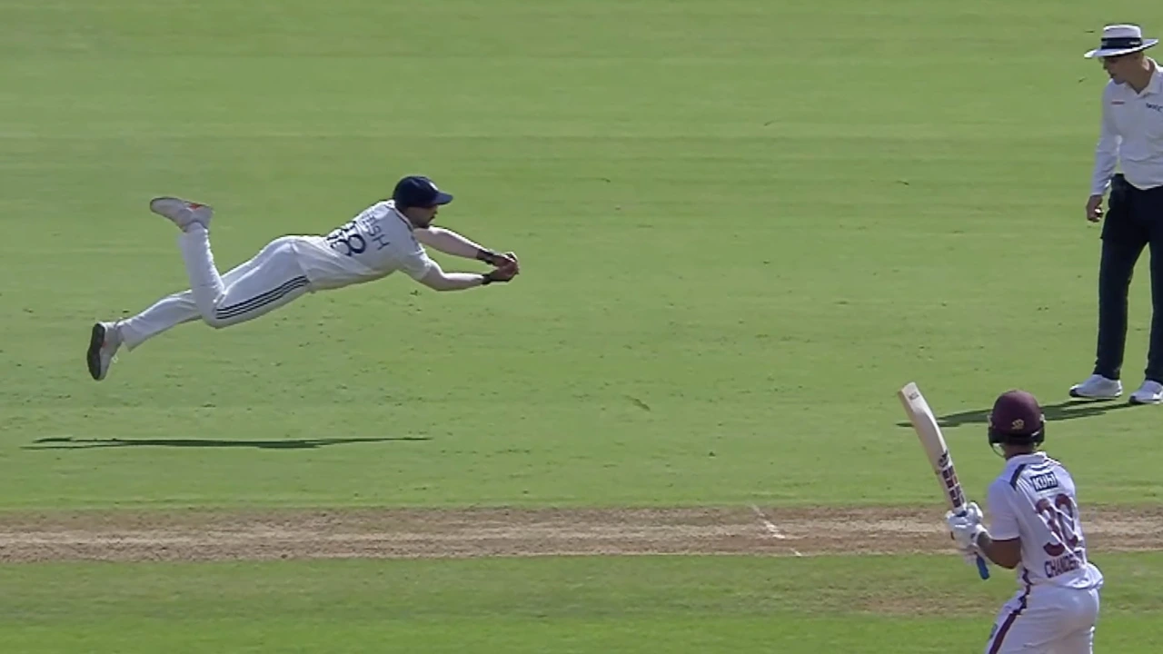 Watch- Nitish Kumar Reddy flies like a Superman to take an astonishing catch