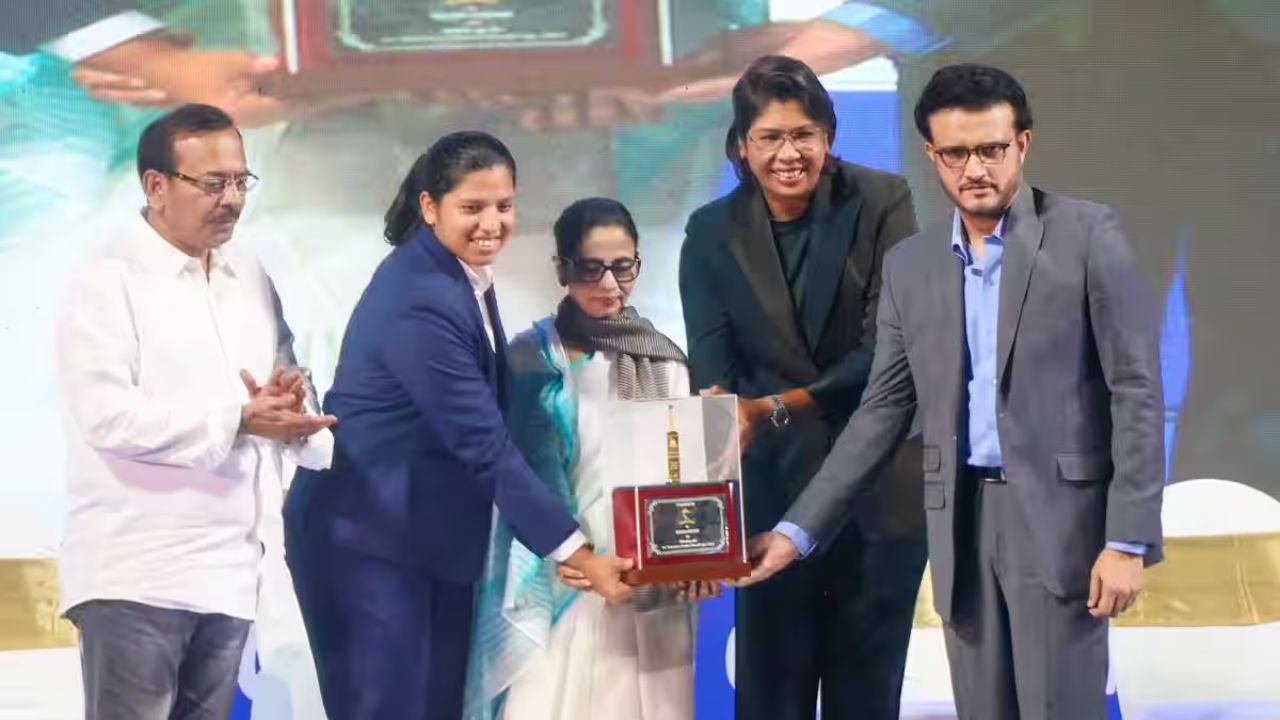 Sourav Ganguly plots Harmanpreet Kaur’s sacking, names new India Women’s captain