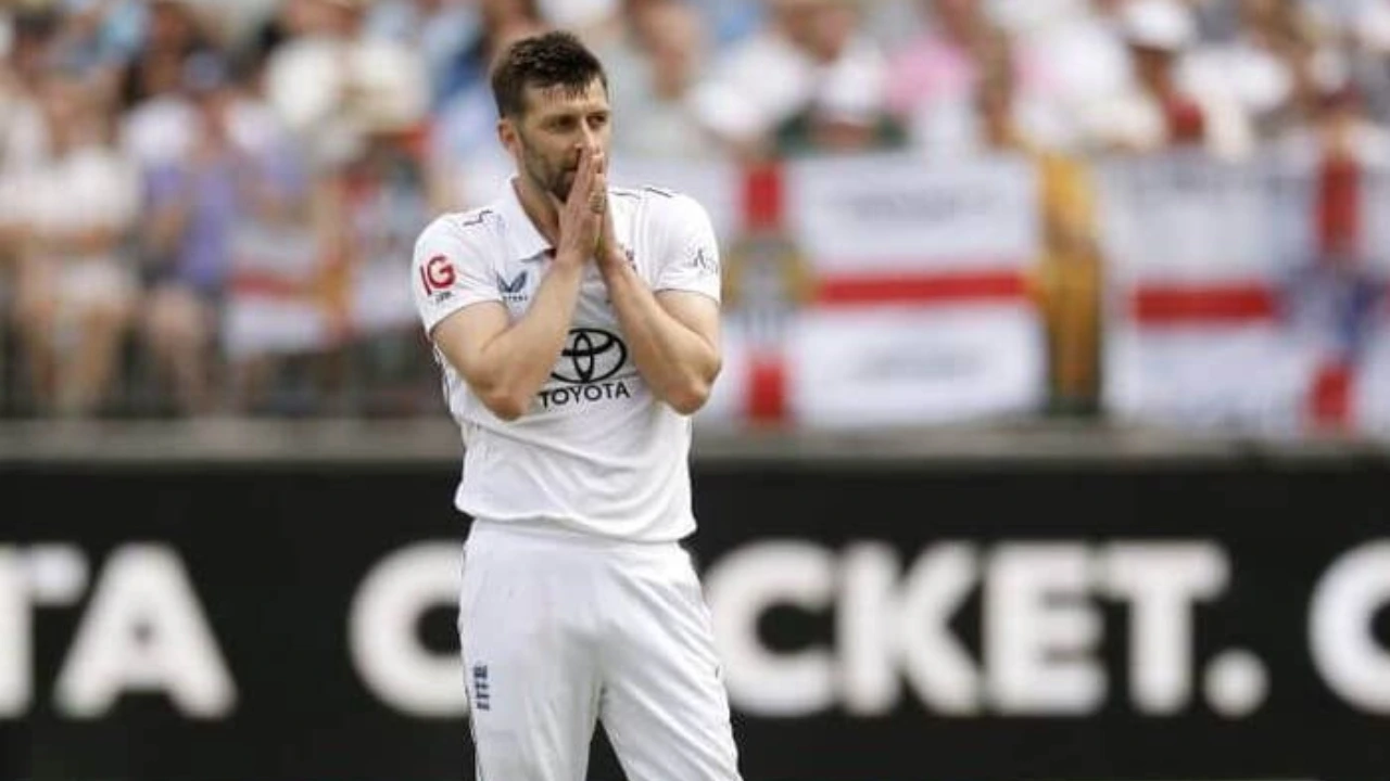 Mark Wood’s England career hanging by a knee as Ashes injury forces specialist visit