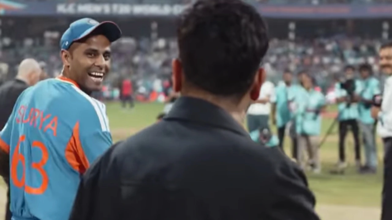“Bat or bowl?” – Suryakumar Yadav seeks Rohit Sharma’s advice at toss, gets hilarious “Are you crazy?” reply