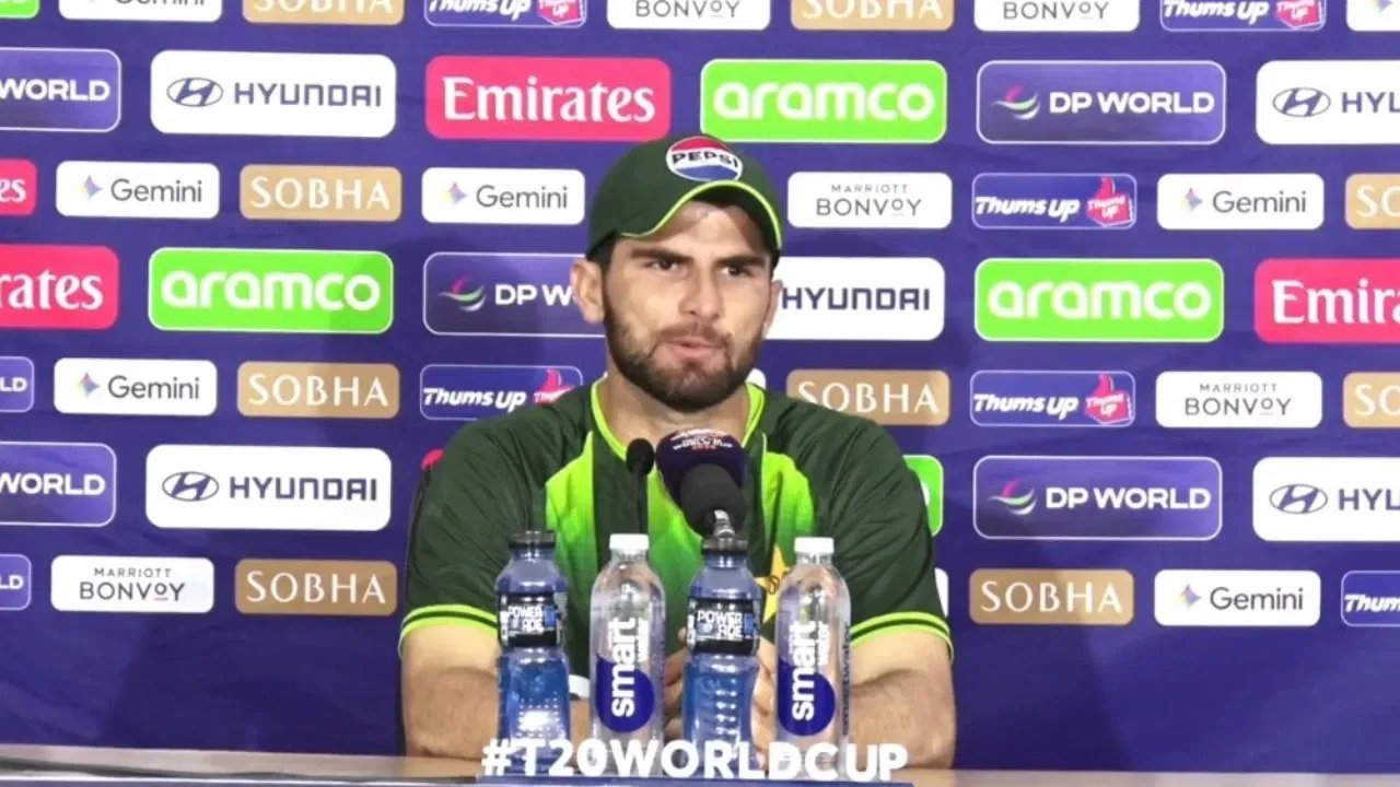 Shaheen Afridi openly mocks Babar Azam’s slow strike rate, exposes Mike Hesson’s mindset