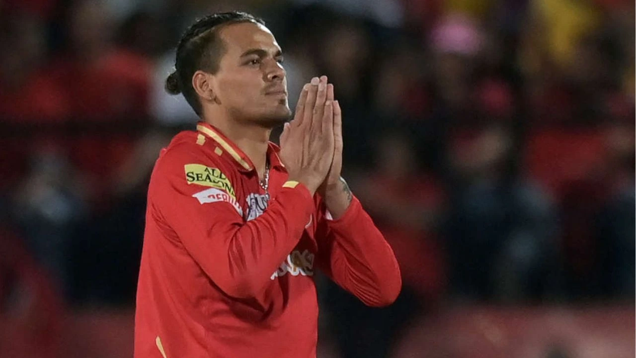 Rahul Chahar announces divorce after completing legal process