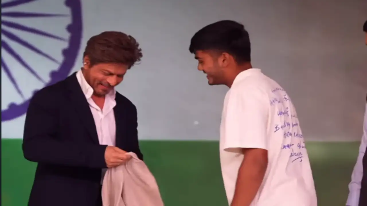 What’s brewing? CSK star spotted with KKR boss Shah Rukh Khan ahead of IPL 2026