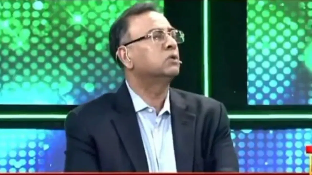 Basit Ali disowns Pakistan team after T20 WC exit: “This is Mike Hesson’s team”