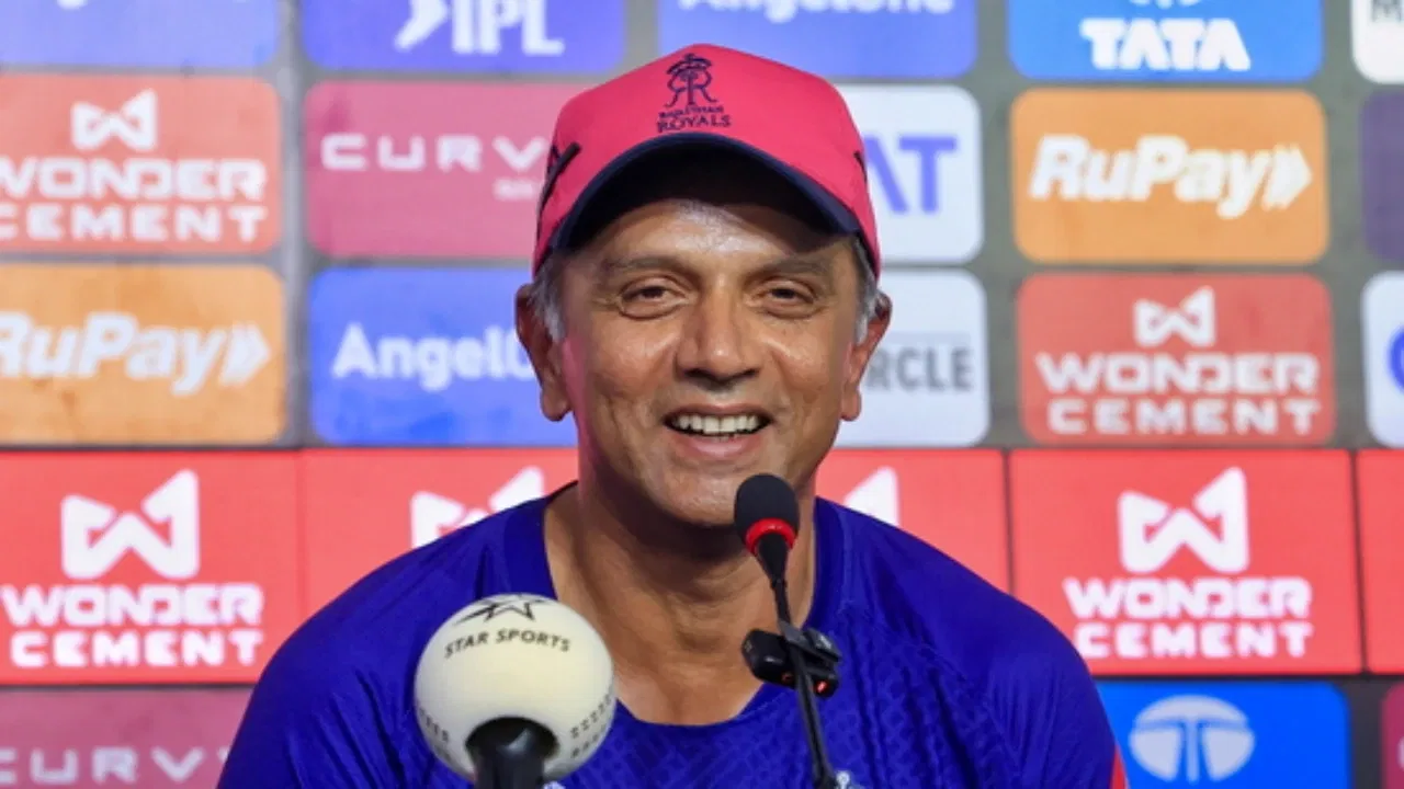 “Rahul Dravid dances really well” – Ex-India pacer makes surprising revelation about former India head coach