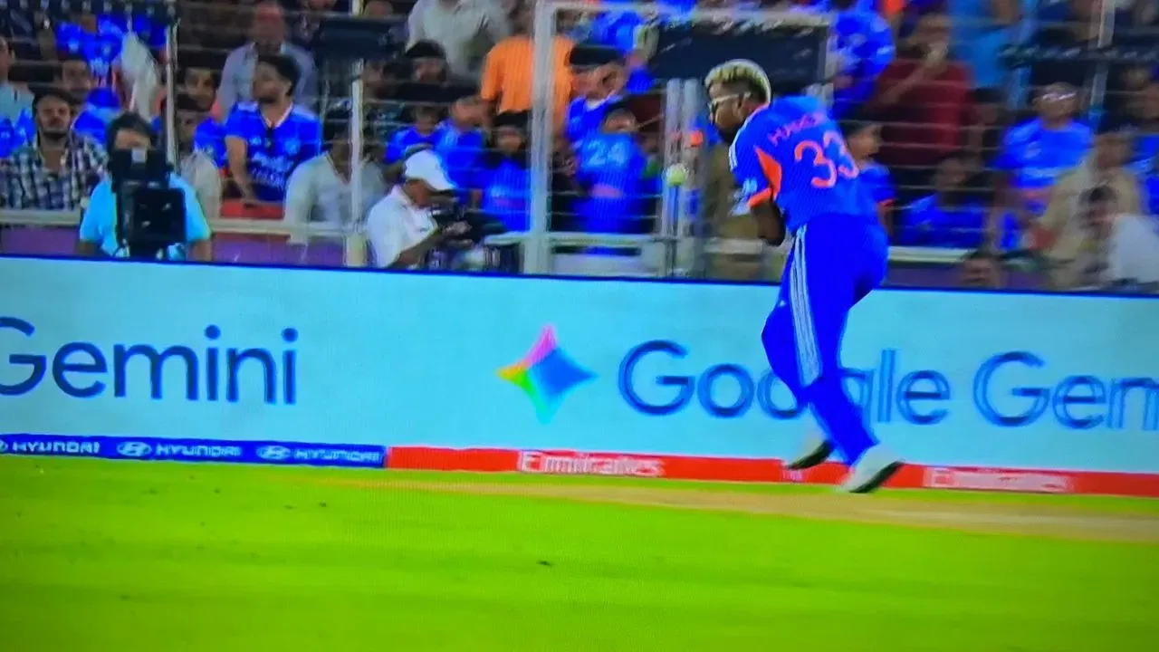 Hardik Pandya drops easy catch as Mitchell Santner survives