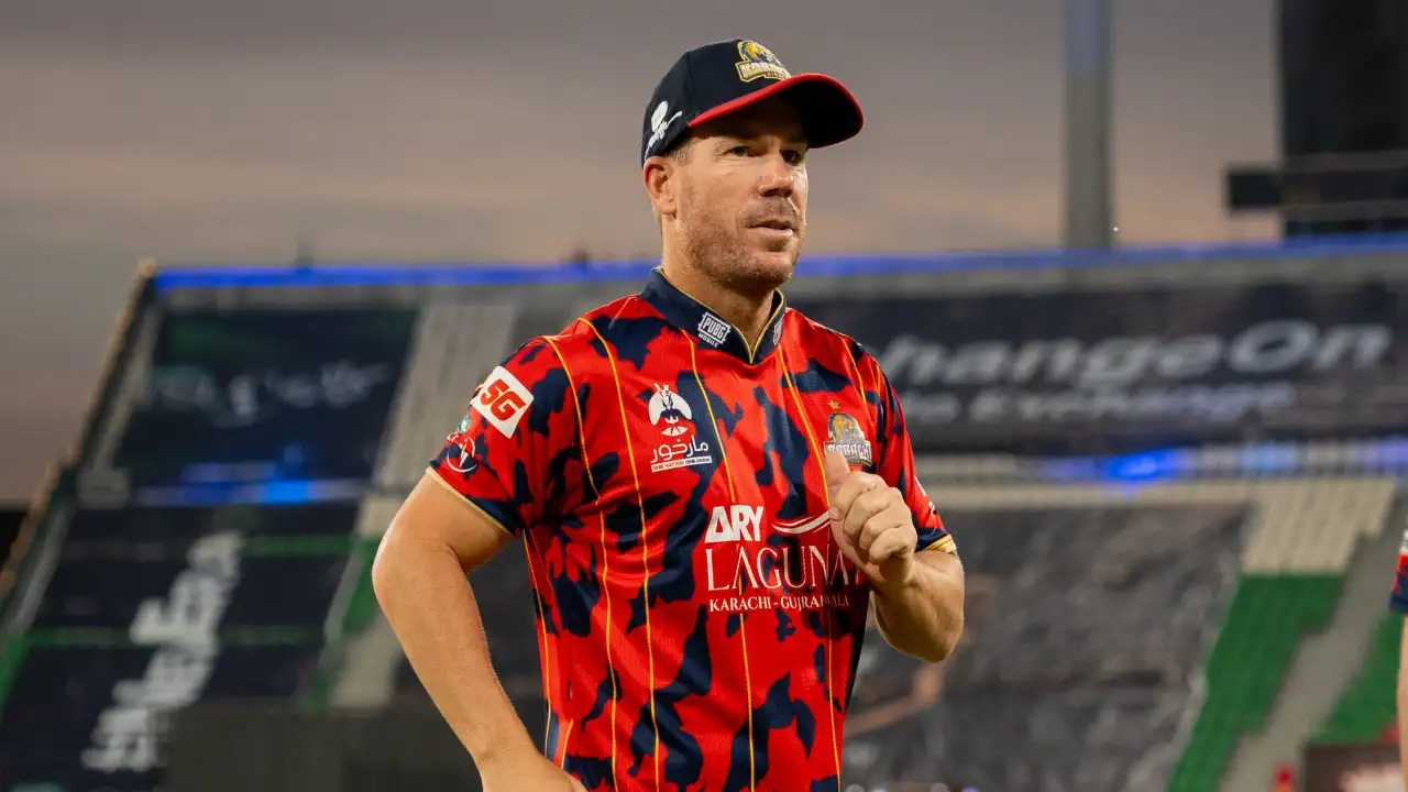 David Warner leaves PSL midway, flies to Australia ahead of Karachi Kings’ next game