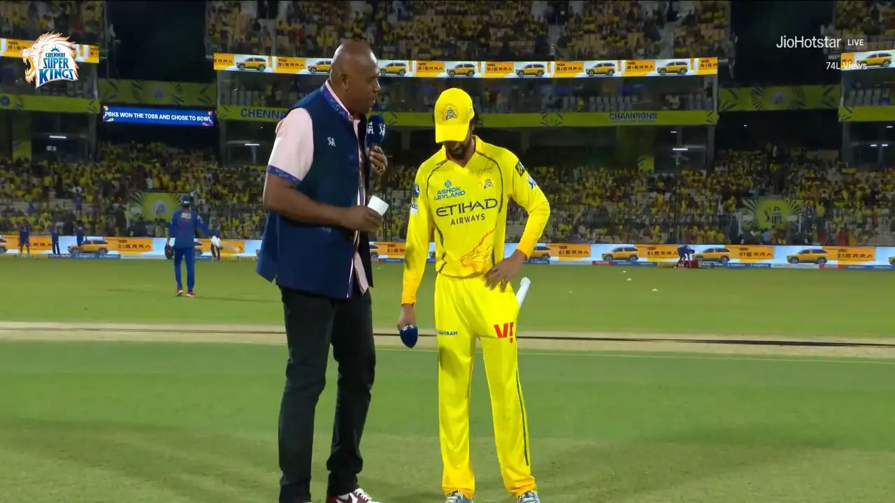 Ian Bishop says sorry to Ruturaj Gaikwad during the toss of CSK vs PBKS IPL 2026 clash