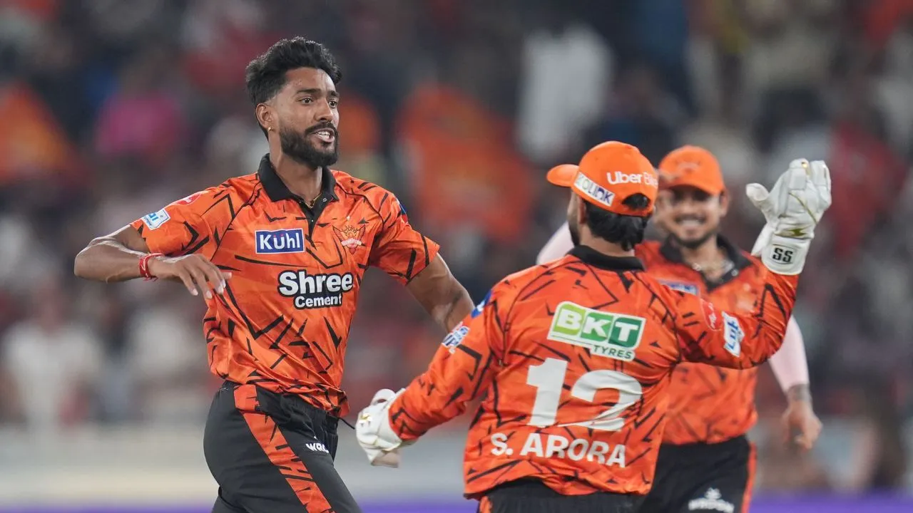 SRH suffer huge blow just as Pat Cummins recovers, star pacer ruled out of IPL 2026
