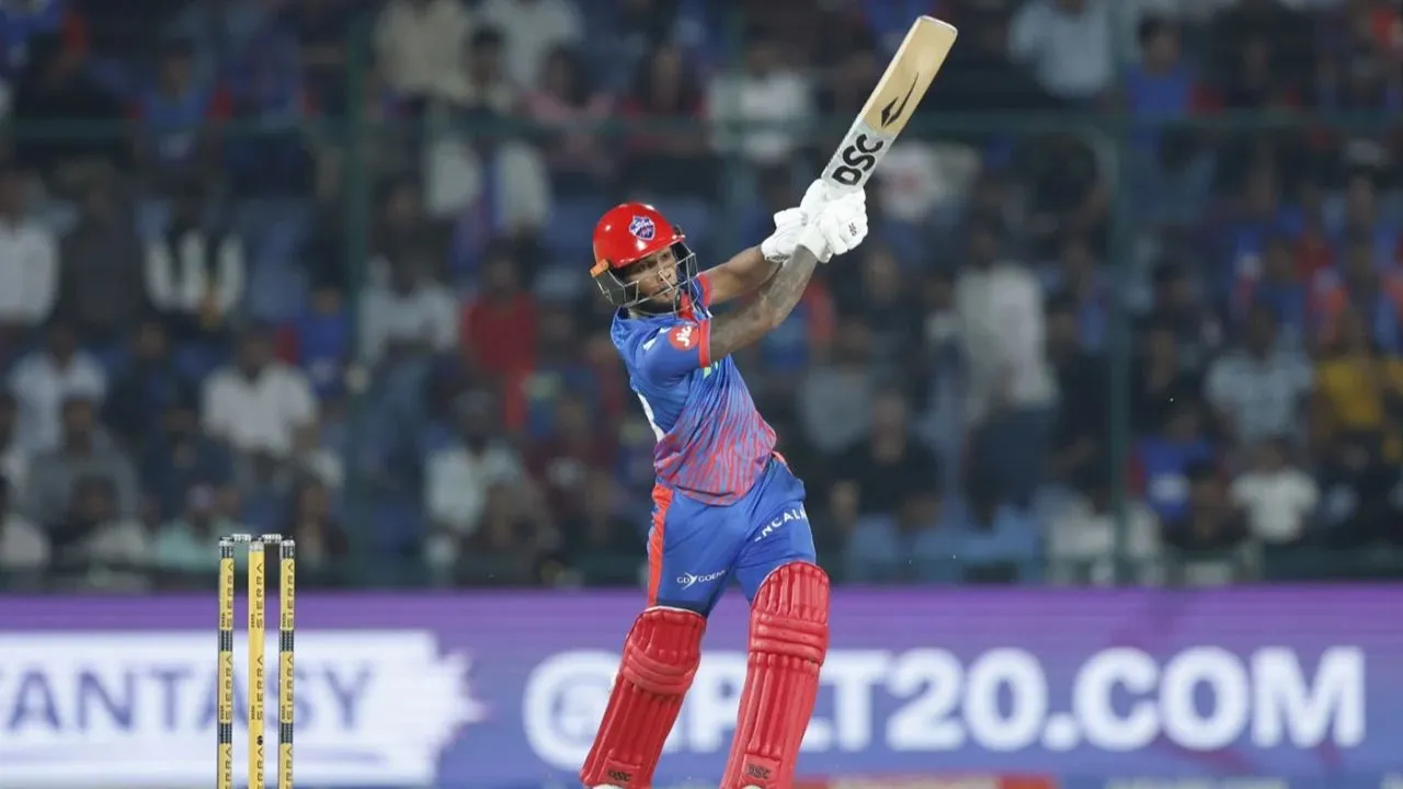 Pathum Nissanka smashes 23 runs of Ashok Sharma in DC vs GT clash