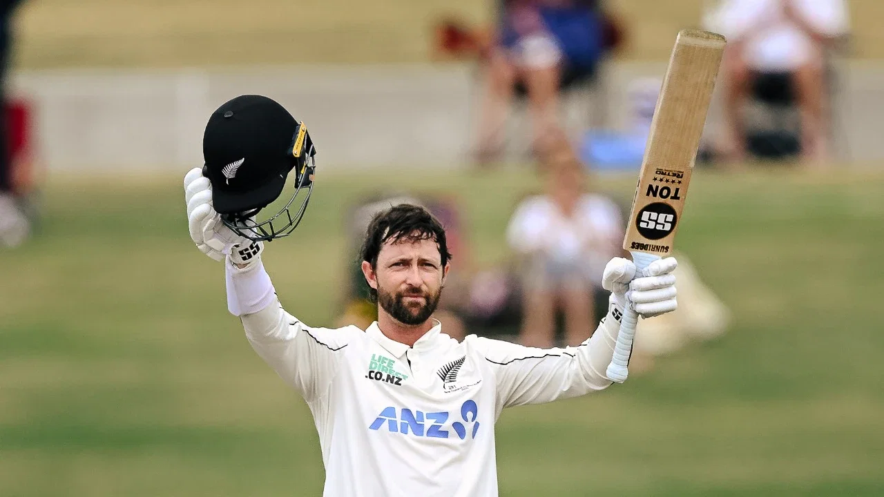 Devon Conway returns as New Zealand announce central contracts; two players miss out