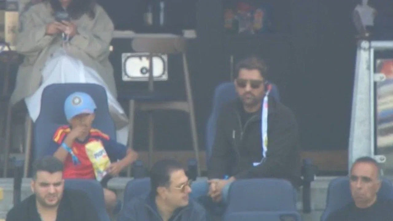Watch: MS Dhoni steals the spotlight with appearance at India vs England 1st ODI