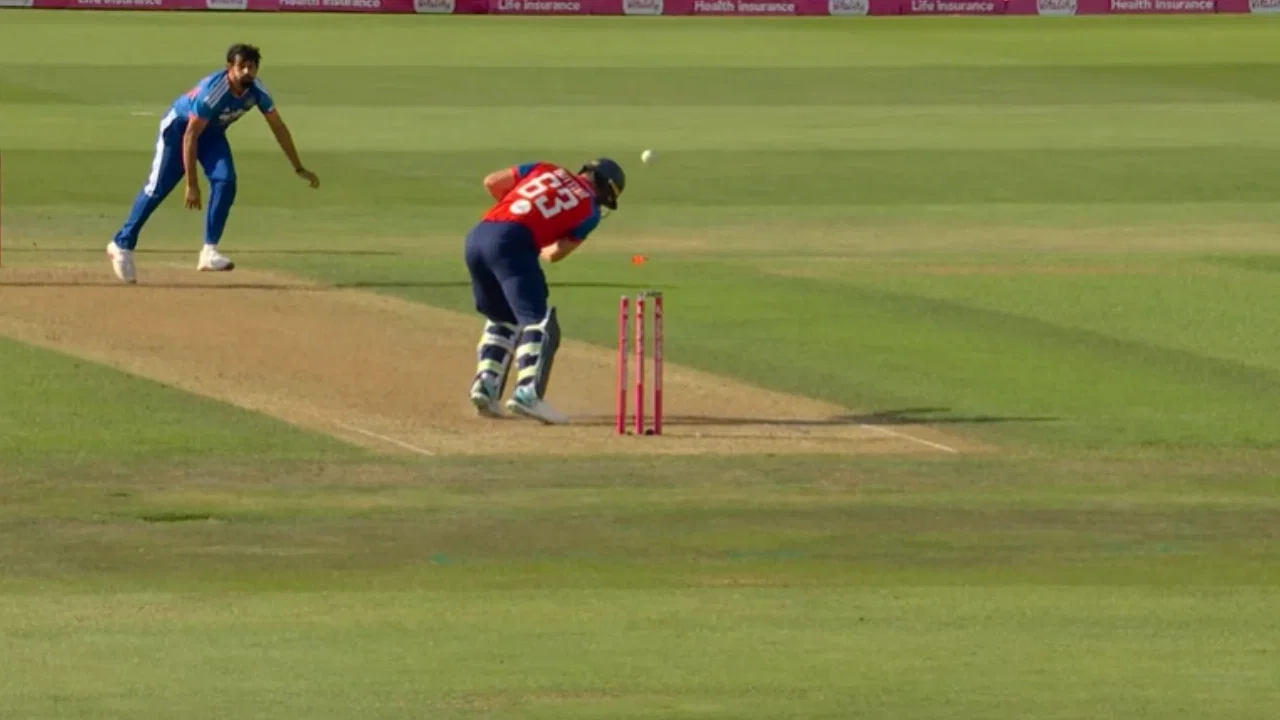 Watch: Prince Yadav bamboozles Jos Buttler in 3rd T20I