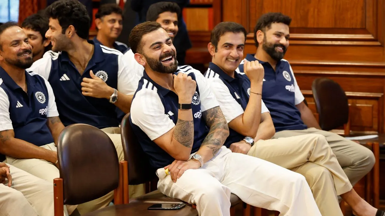 Virat Kohli, Rohit Sharma and Gautam Gambhir share candid moment at India House in London