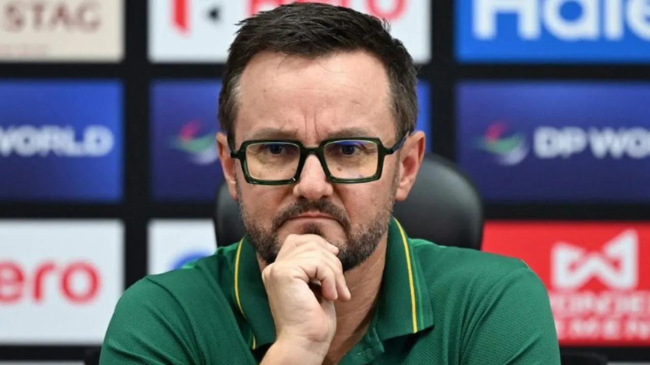 Mike Hesson to join Pakistan’s Test setup amid Babar Azam-led side’s struggles in England