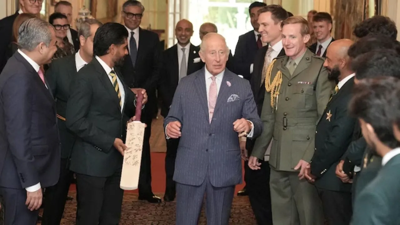 Babar Azam presents signed Pakistan team bat to King Charles III during England tour