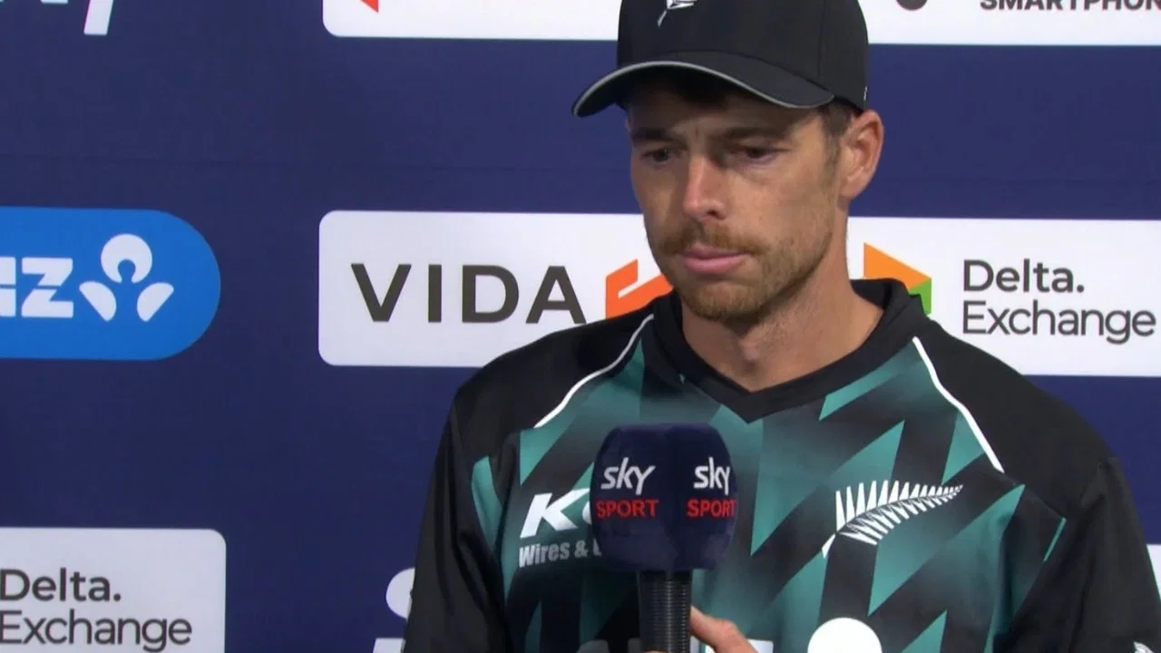 “Those little moments hurt us”: Mitchell Santner explains New Zealand’s consecutive defeats against India