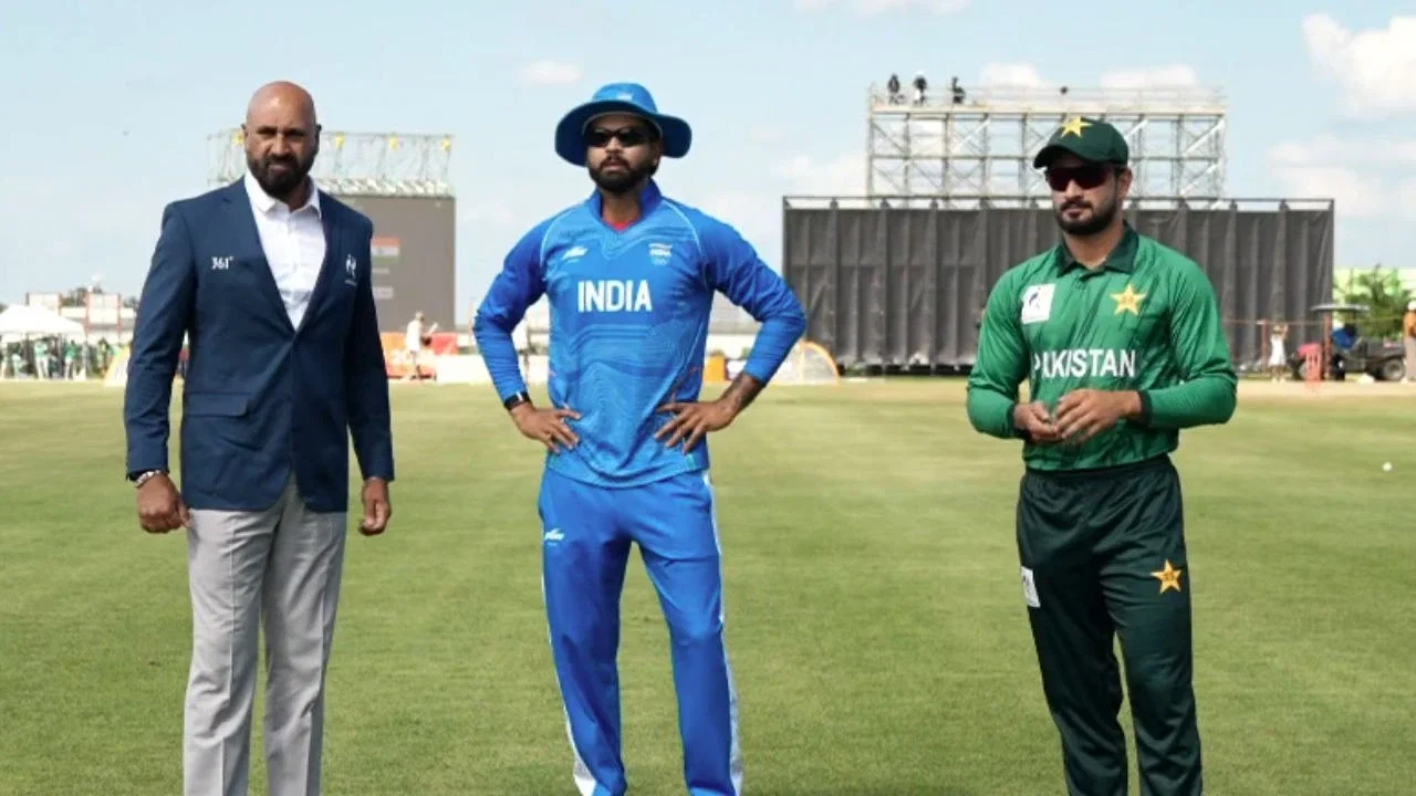 No handshake, but Shreyas Iyer, Sahibzada Farhan exchange smiles in IND vs PAK final